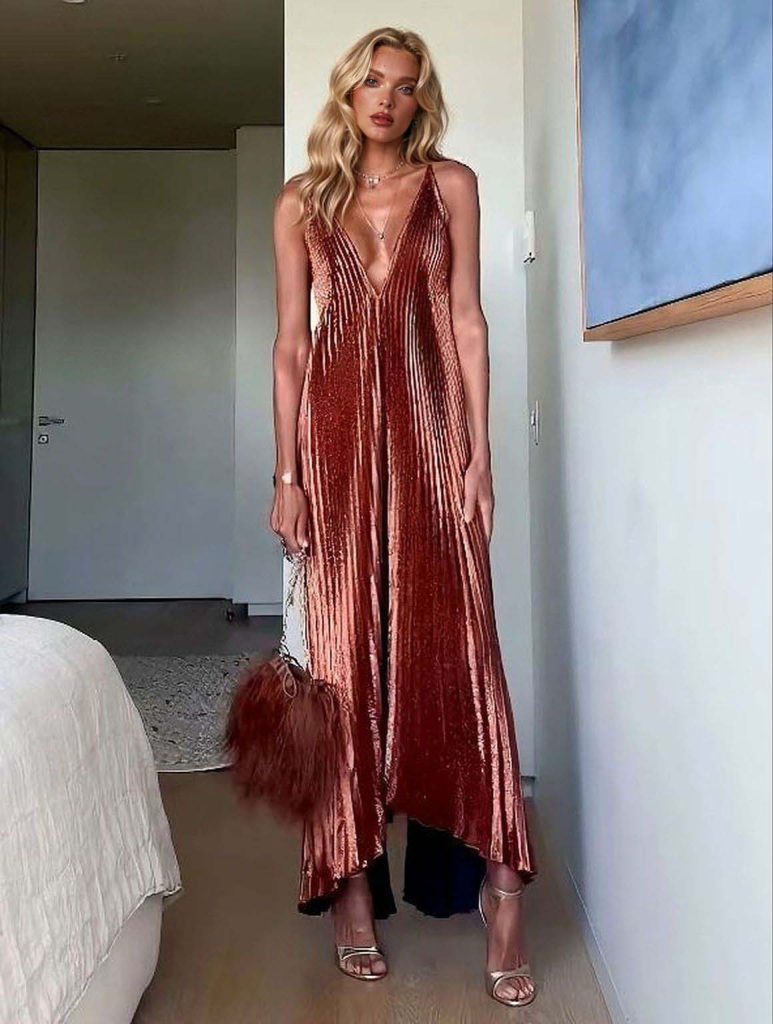 V-Neck Sleeveless Elegant Maxi Dress